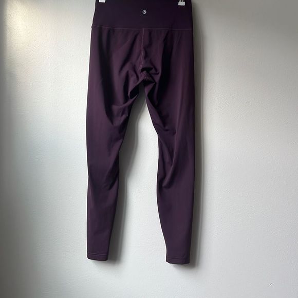 Lululemon Wunder Under High-Rise Tight 28" Luxtreme in Grape Thistle Size 8 - Picture 8 of 10